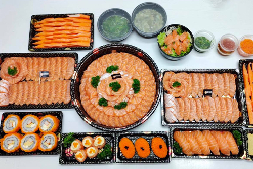 5 ร้านแซลมอนซาซิมิ สั่งกินบ้าน ให้โคตรเยอะ อิ่มพุงแตก