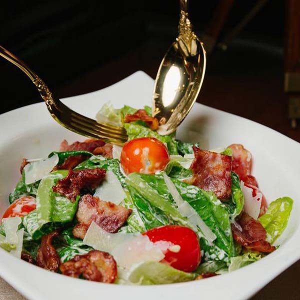 ซีซาร์ สลัด (Caesar Salad)