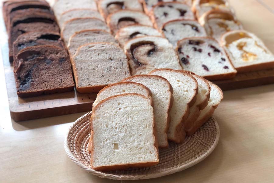 Lazy Routine เบเกอรี่ Homemade ขนมปังทำสดใหม่ หอม ไม่ใส่สารกันบูด
