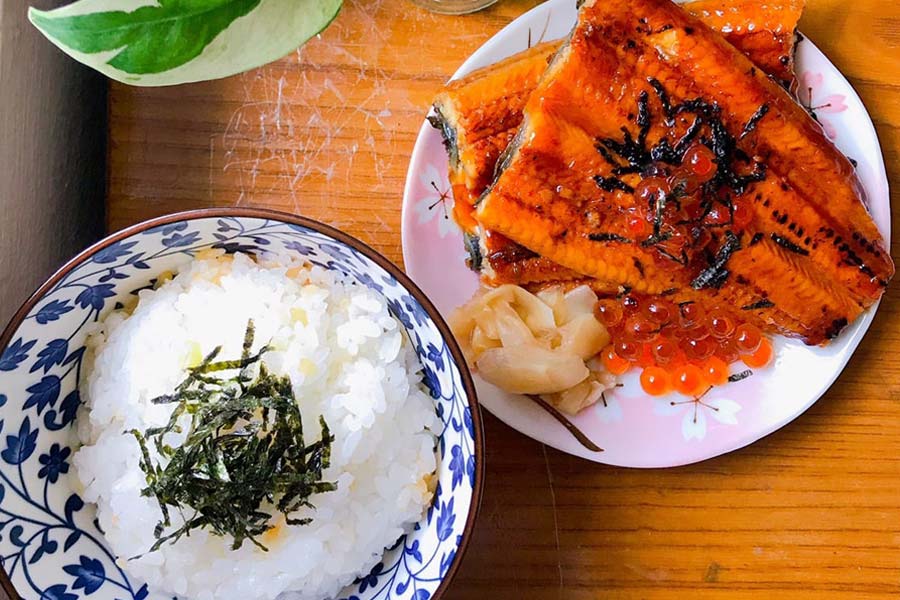 Harb Kitchen ร้านอาหารญี่ปุ่น ข้าวหน้าปลาไหลย่างเตาถ่าน ไข่ปลาแซลมอน