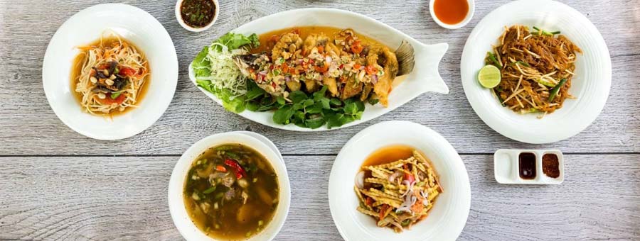 ส้มตำ อาหารอีสานรสเด็ด ไร้ผงชูรส ส้มตำ สาม-มะ นาคนิวาส 33