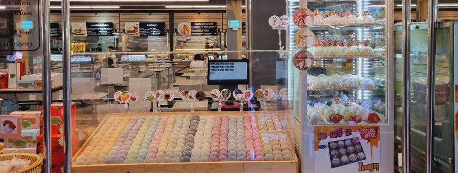 Sakura Crafted Bakery ผลิตแและจำหน่ายเบเกอรี่ และเครื่องดื่มภายใต้แบรนด์ Sakura และ Mr.Gao