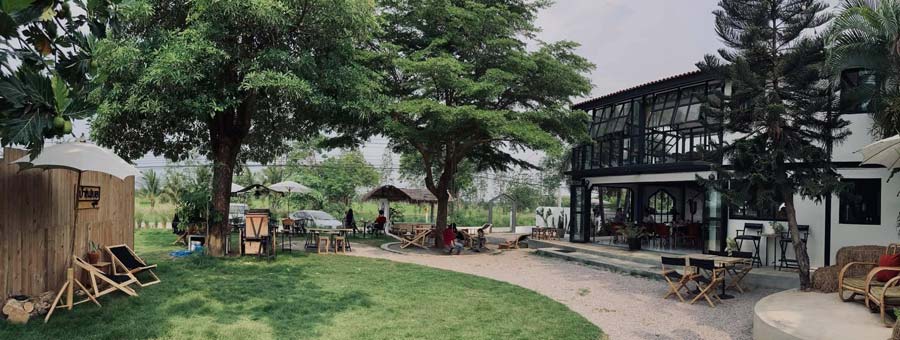 บ้านบอ สตูดิโอ ร้านกาแฟสด ร้านอาหารและคาเฟ่ของคนทำศิลปะ